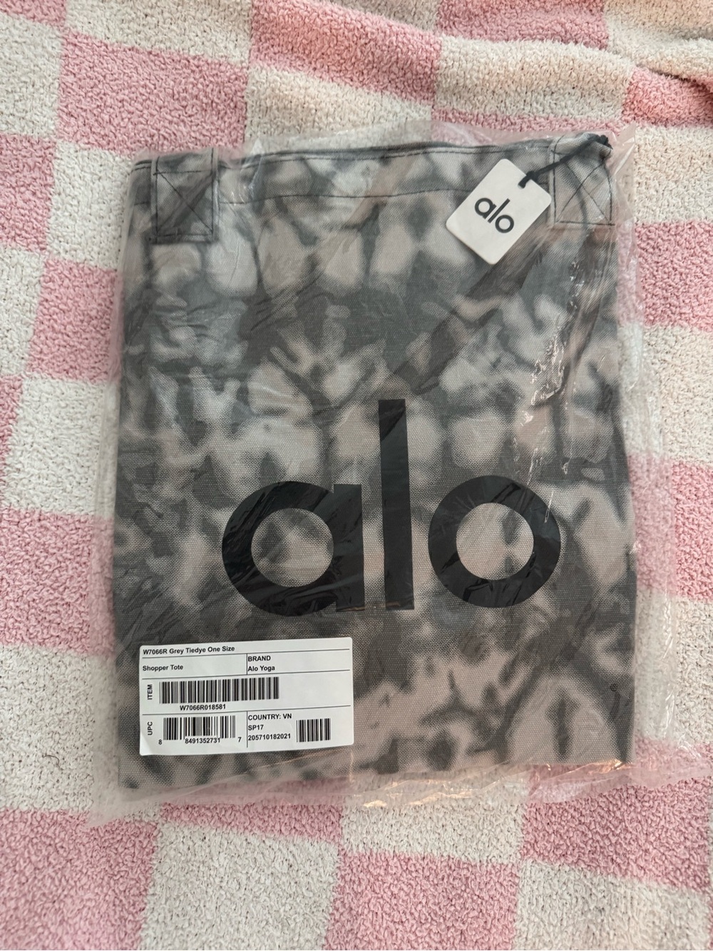 ALO Yoga Grey Tie-Dye Shopper Tote